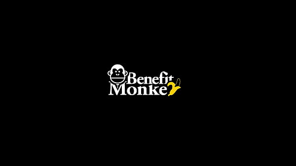 BENEFIT MONKEY: Gigi Max dresses up as Santa Claus and masturbates with a plastic cock